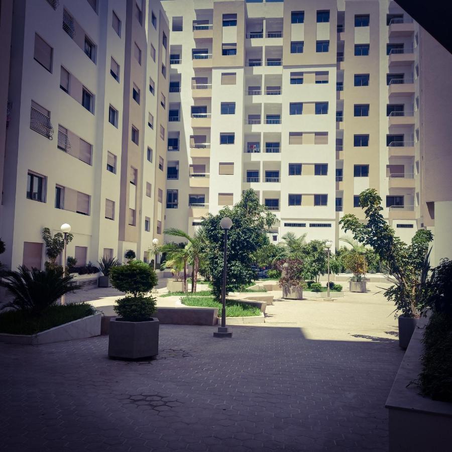 Super Apartement Totalement Neuf A Cote De Marjane Avec La Climatisation Et Wifi Tanger Buitenkant foto
