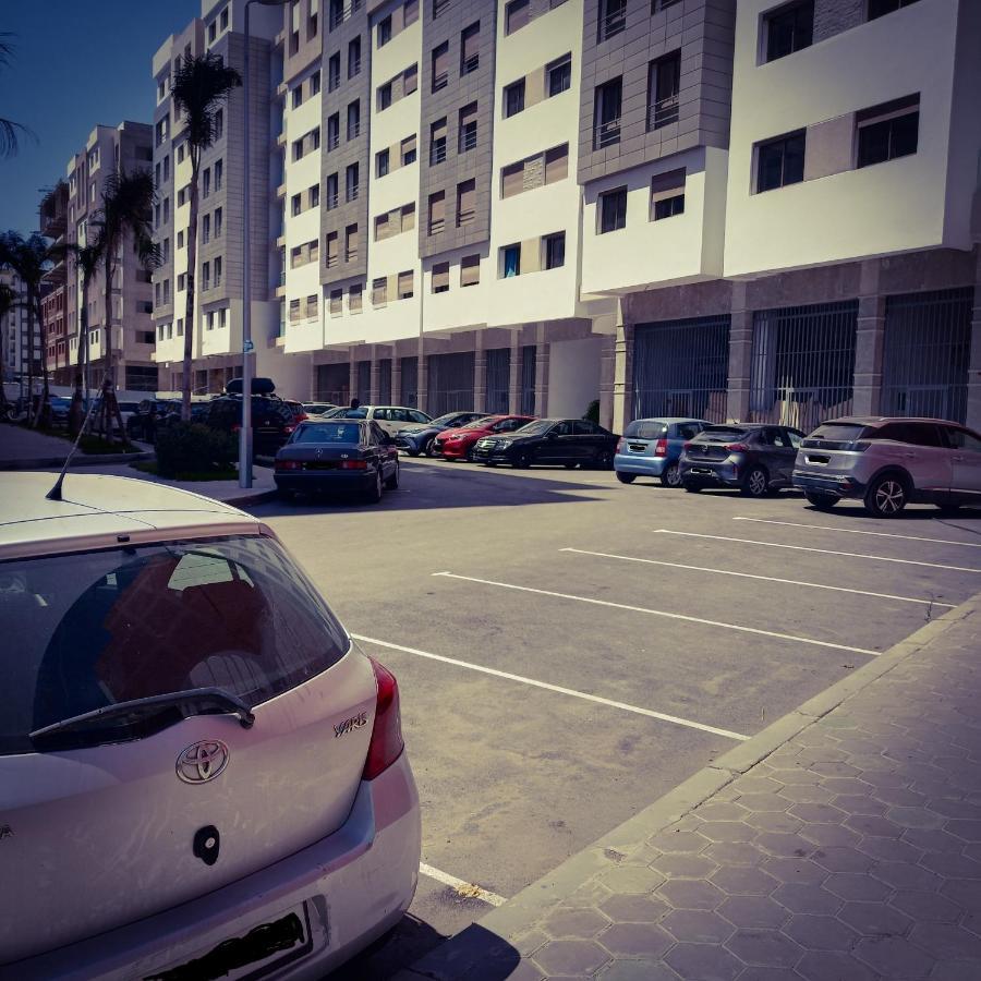 Super Apartement Totalement Neuf A Cote De Marjane Avec La Climatisation Et Wifi Tanger Buitenkant foto